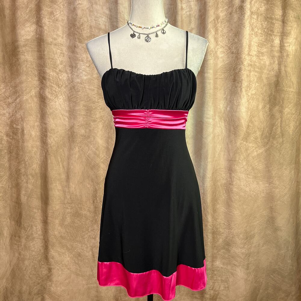 Vintage Y2K Party Dress Black Mini Pink Satin Trim Empire Waist Sleeveless Club